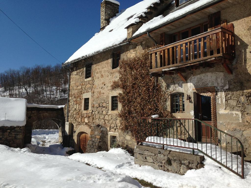Les Cotes de Corps Au Fil Des Saisons Bed & Breakfast エクステリア 写真
