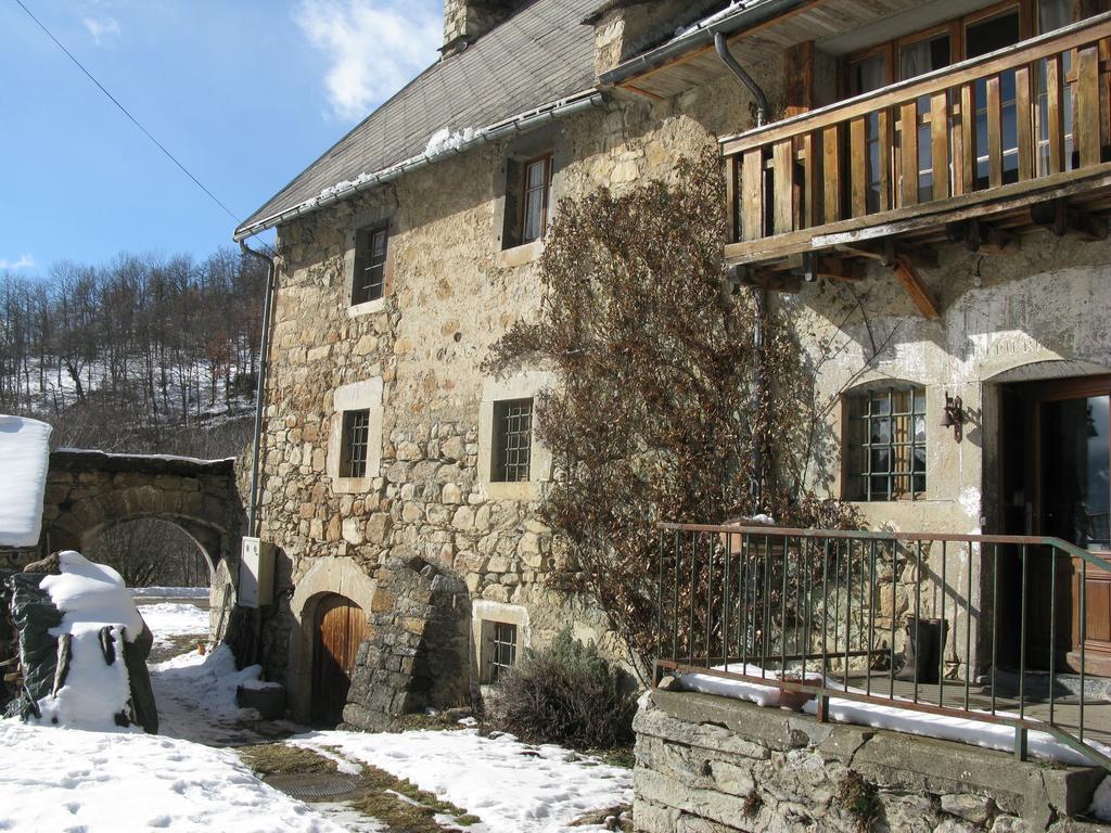 Les Cotes de Corps Au Fil Des Saisons Bed & Breakfast エクステリア 写真